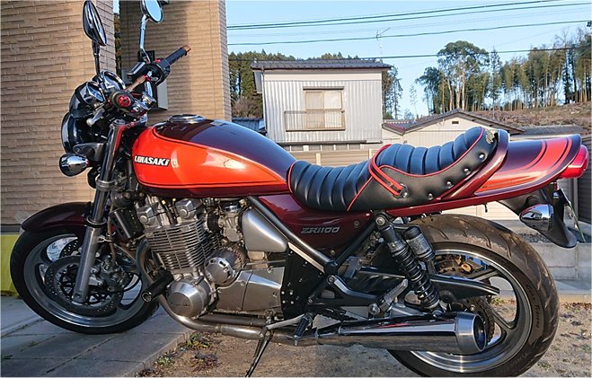 バイクシート装着が象　ゼファー1100